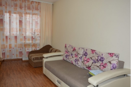 Квартира посуточно в Черногорске -  Черногорск, Тихонова, 6Б