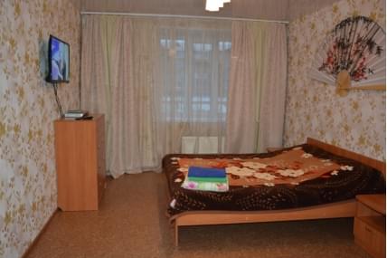 Квартира посуточно в Черногорске - Черногорск,  Калинина, 12
